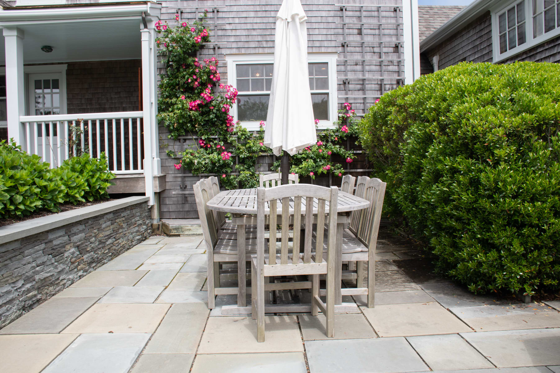 70 Vestal St
