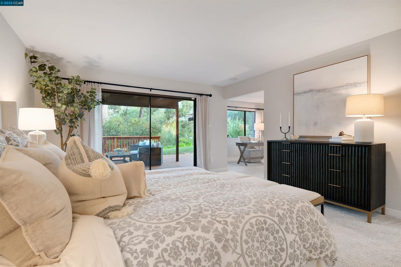 27 Saint Julie Court