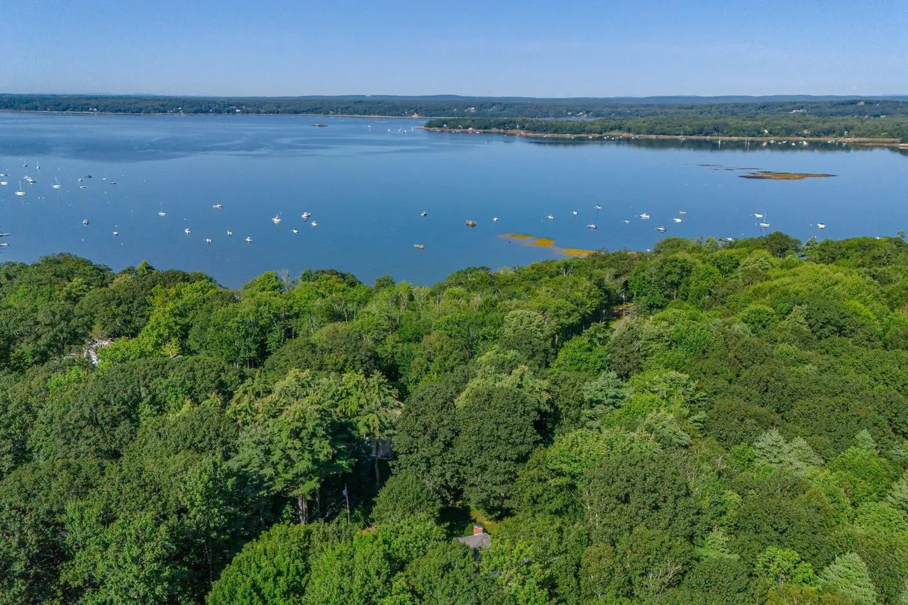 New Listing! 25 Hillcrest Avenue, Yarmouth, ME 04096 – $750,000