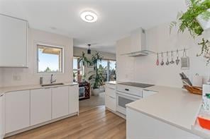 402-1593 Begbie St
