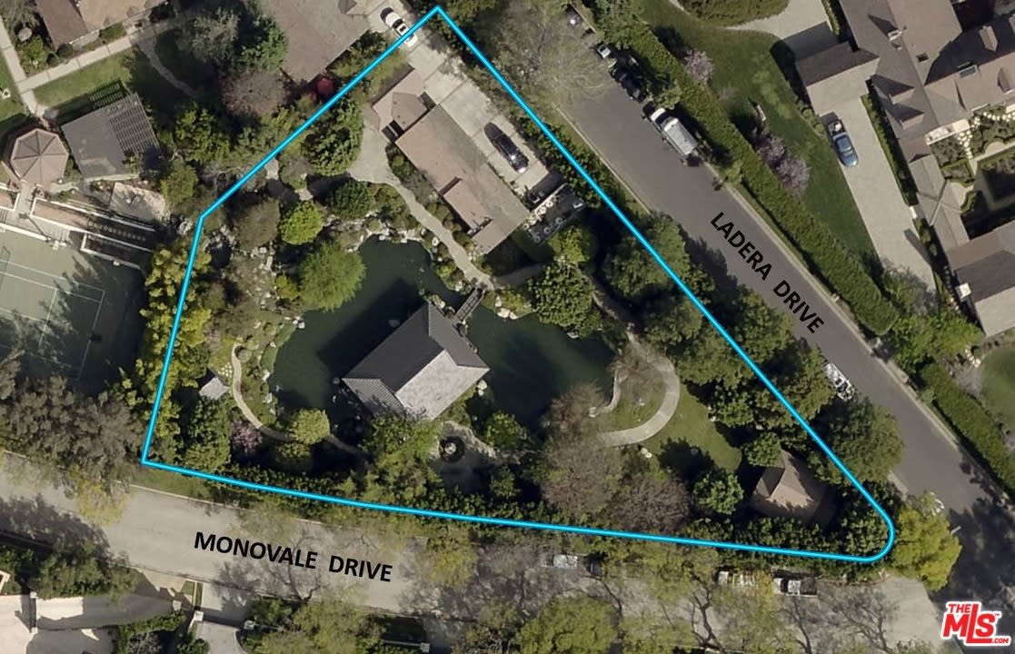 205 Ladera Dr