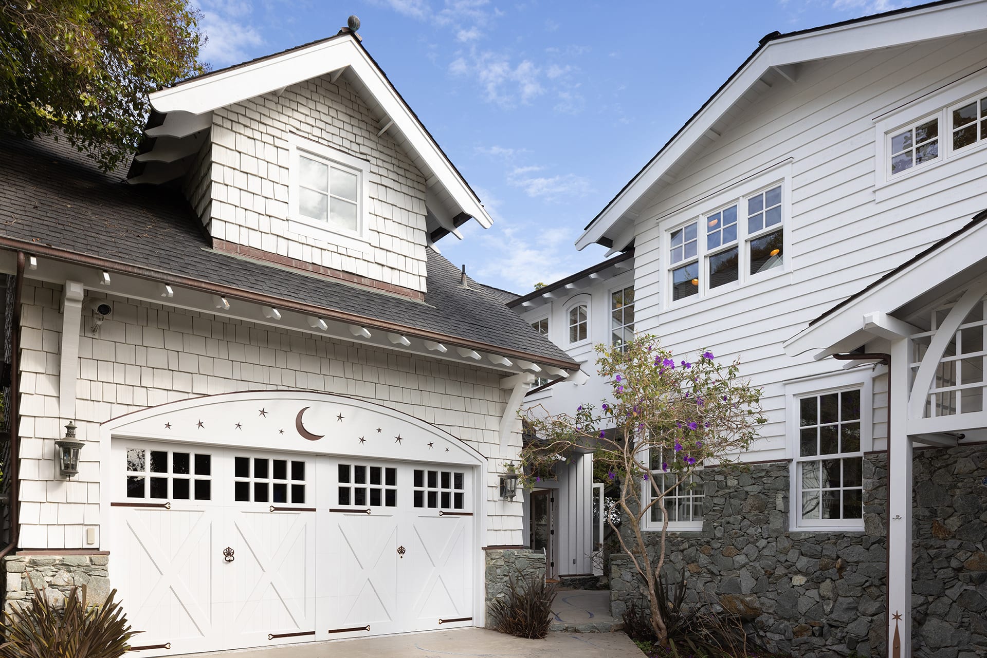 Luxurious Oceanfront Living - 106 Livermore Avenue