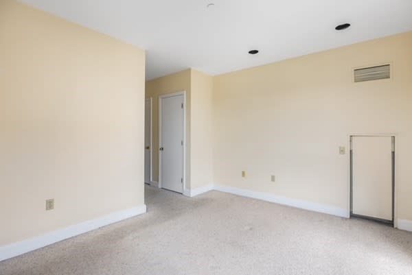 2 Clarendon St, #607