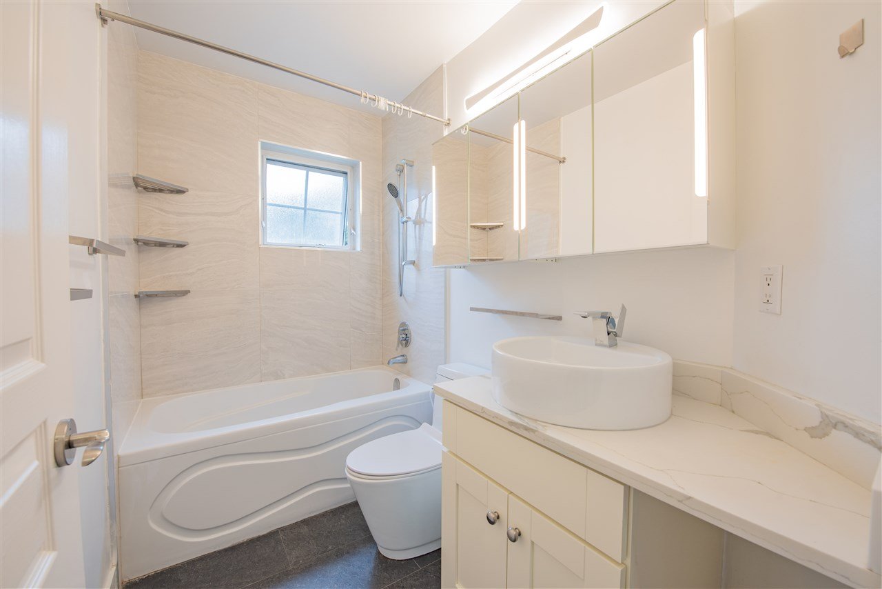 51-8533 Cumberland Pl