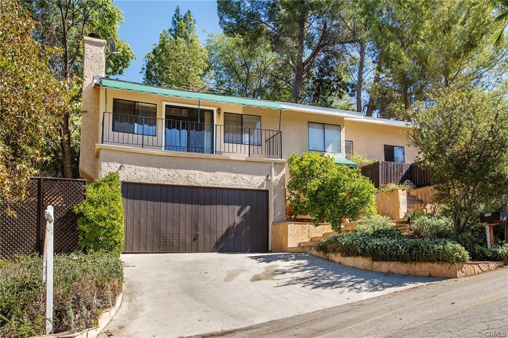 3506 Pansy Dr., Calabasas