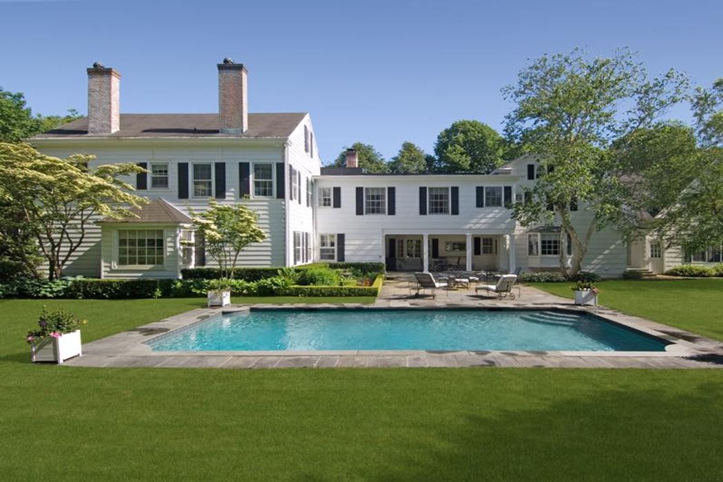 1780 Southampton Village Jewel
