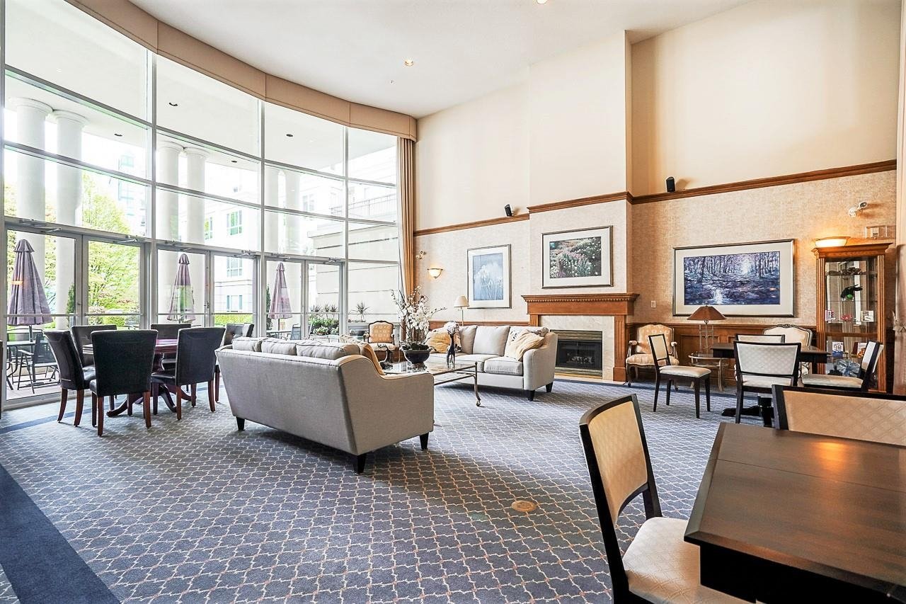 305-3098 Guildford Wy