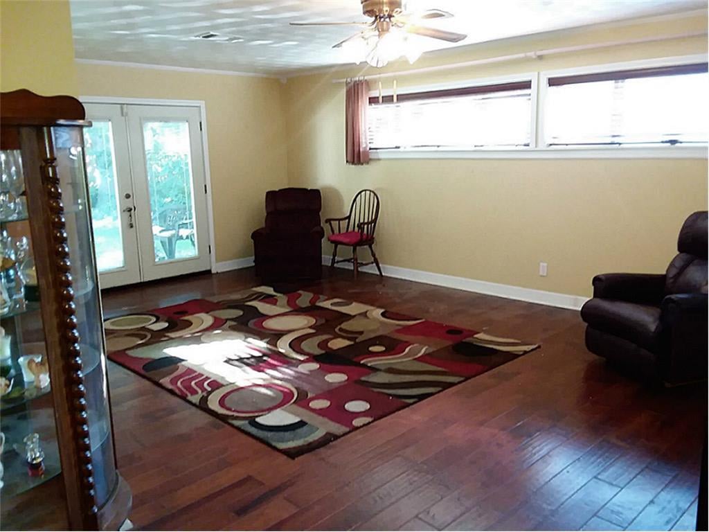 4 Willow Ln