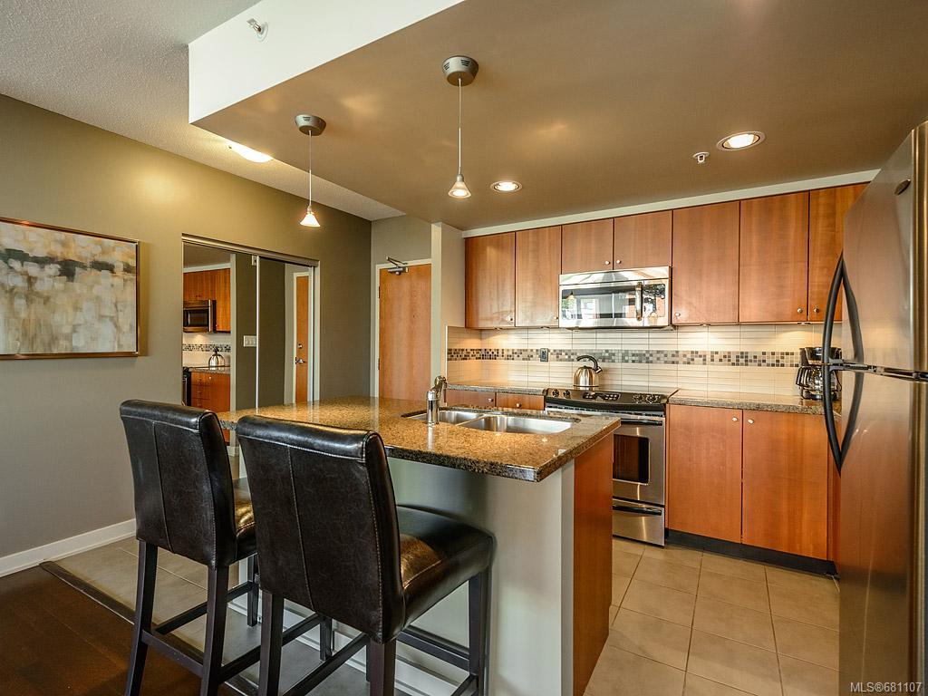 305-732 Cormorant St