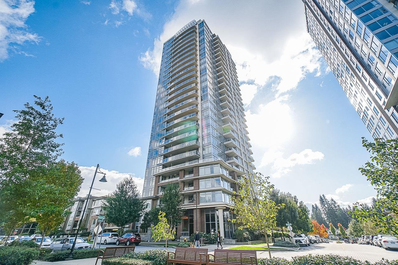 1205-3102 Windsor Gate