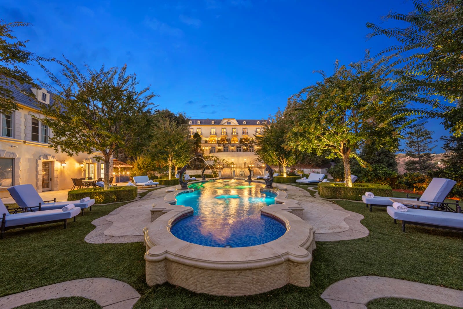1420 DAVIES DRIVE