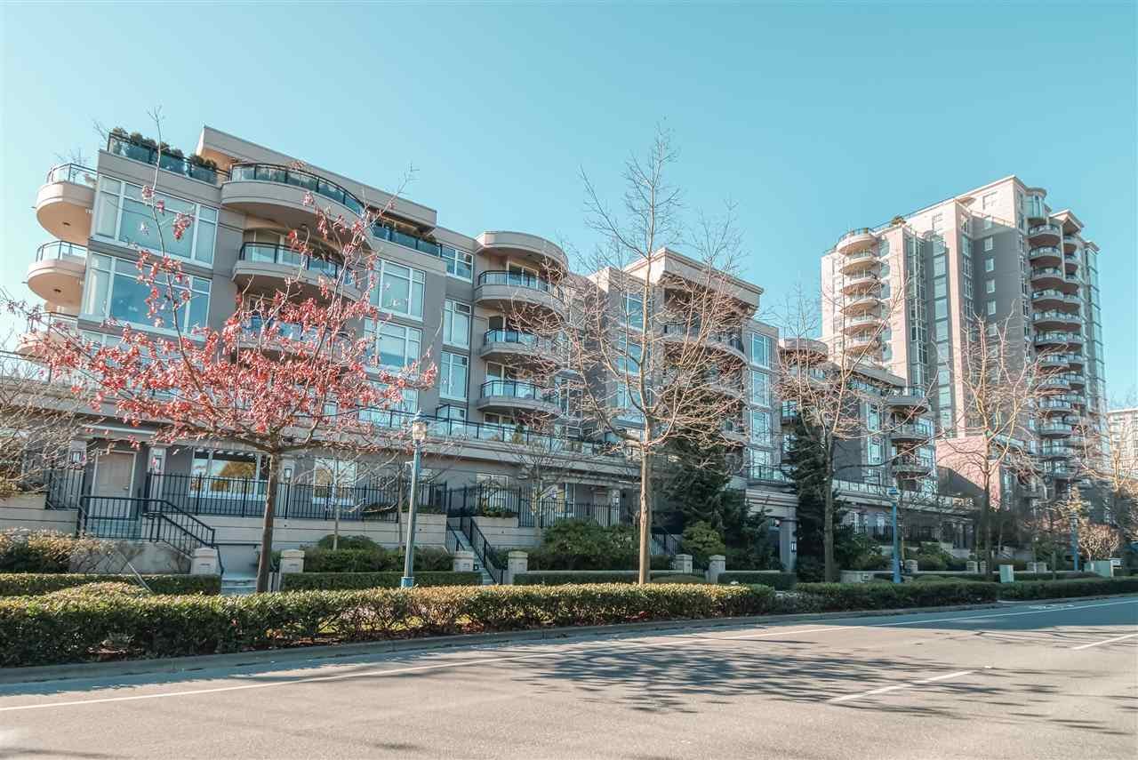 403-8480 Granville Ave