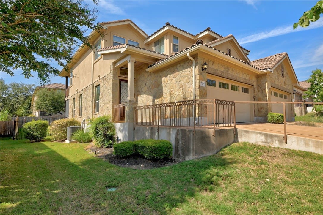 506 Hummingbird Ln Unit #A