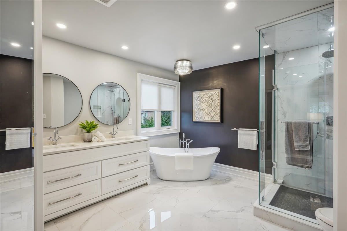 Fairway Hills Beauty 