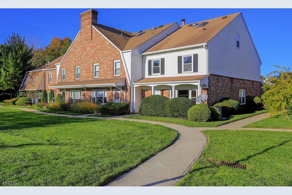 13 Tisbury Ct