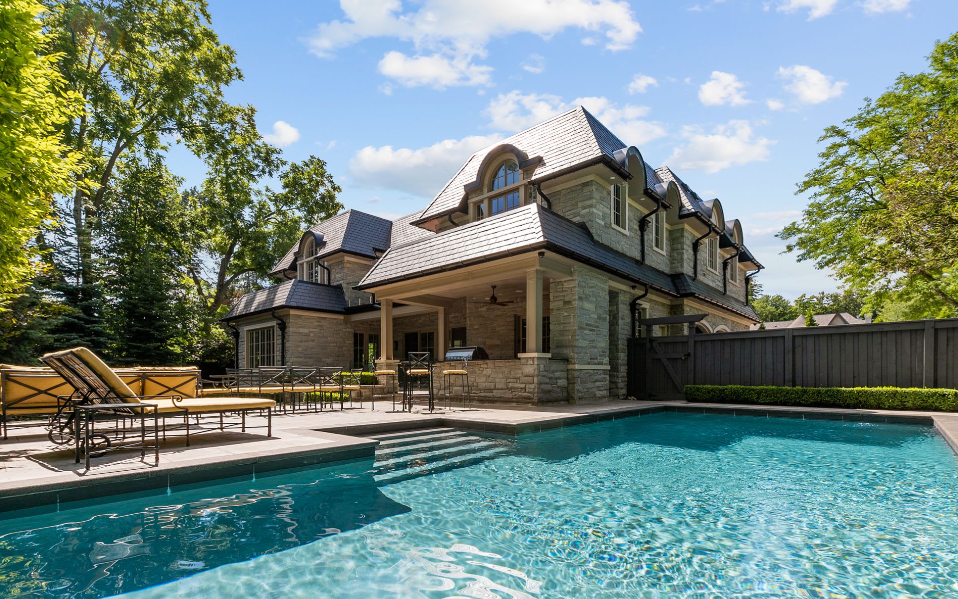 1218 Crawford Ct