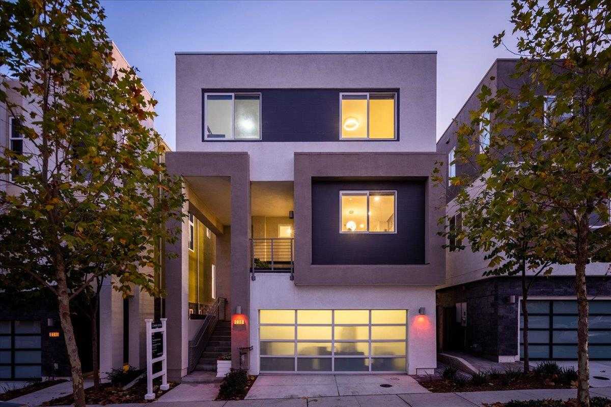 238 William Manly ST