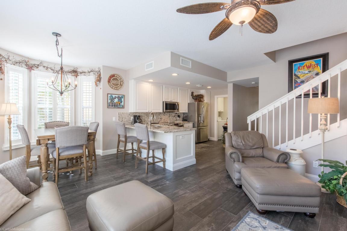 4115 Community Dr