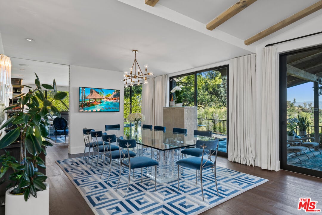 Lumina Villa