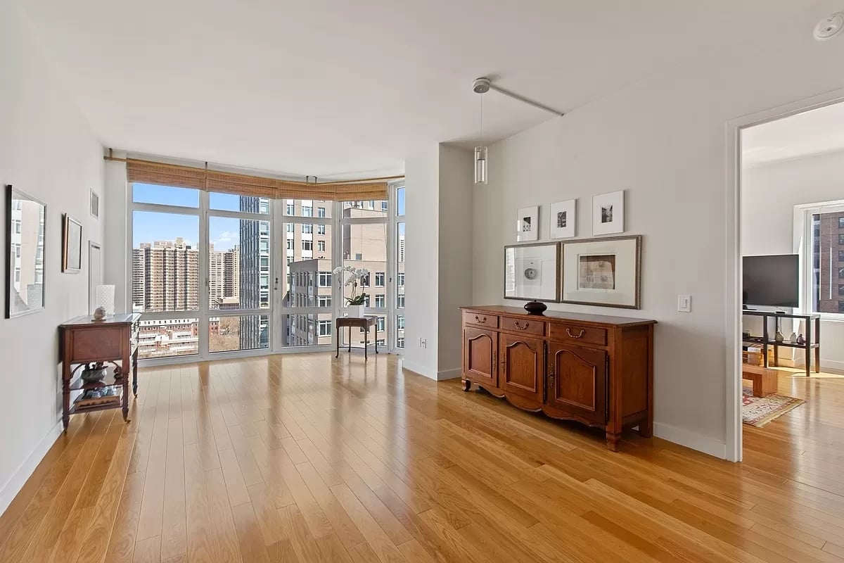 555 West 59th St Unit 18G