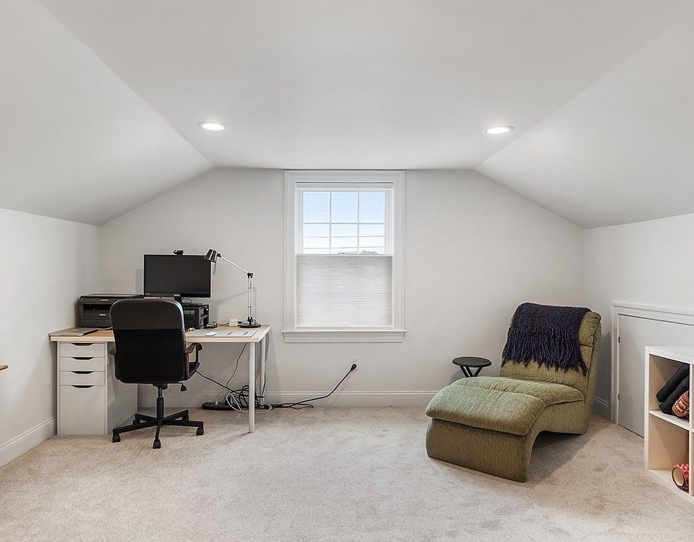 1 Sarah Jane Court