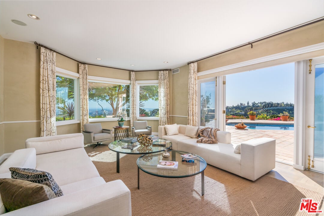 Villa Estate