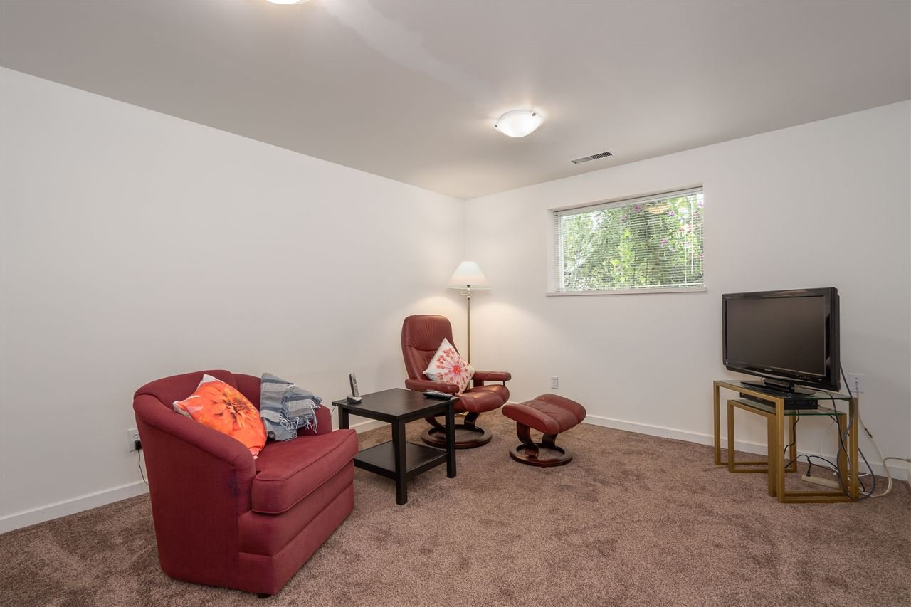 4116 Grace Cres