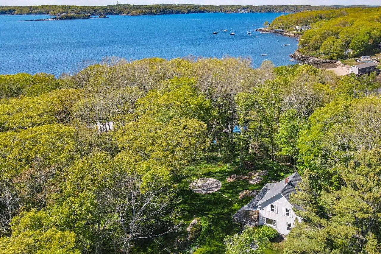 New Listing! 767 Ocean Point Road, Boothbay, Maine – $575,000