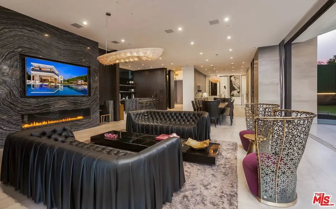 HIGHRIDGE PL
