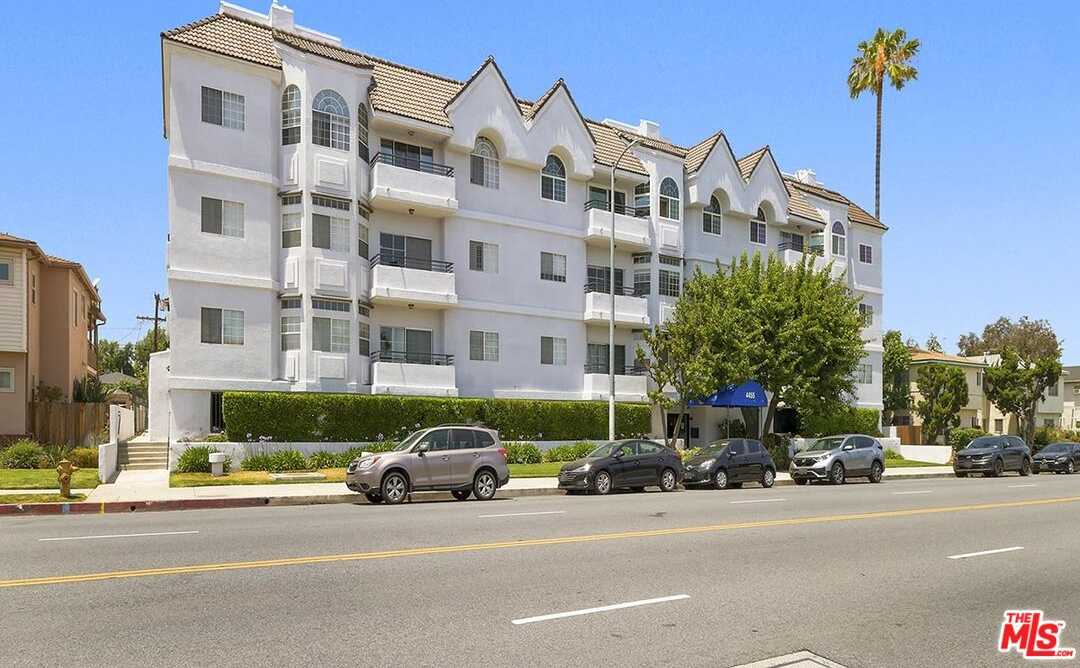 4455 HAZELTINE AVE Apt 307