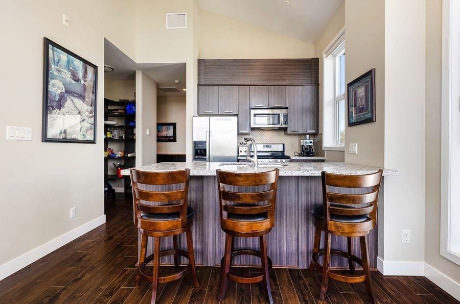 405-3255 Smith Ave
