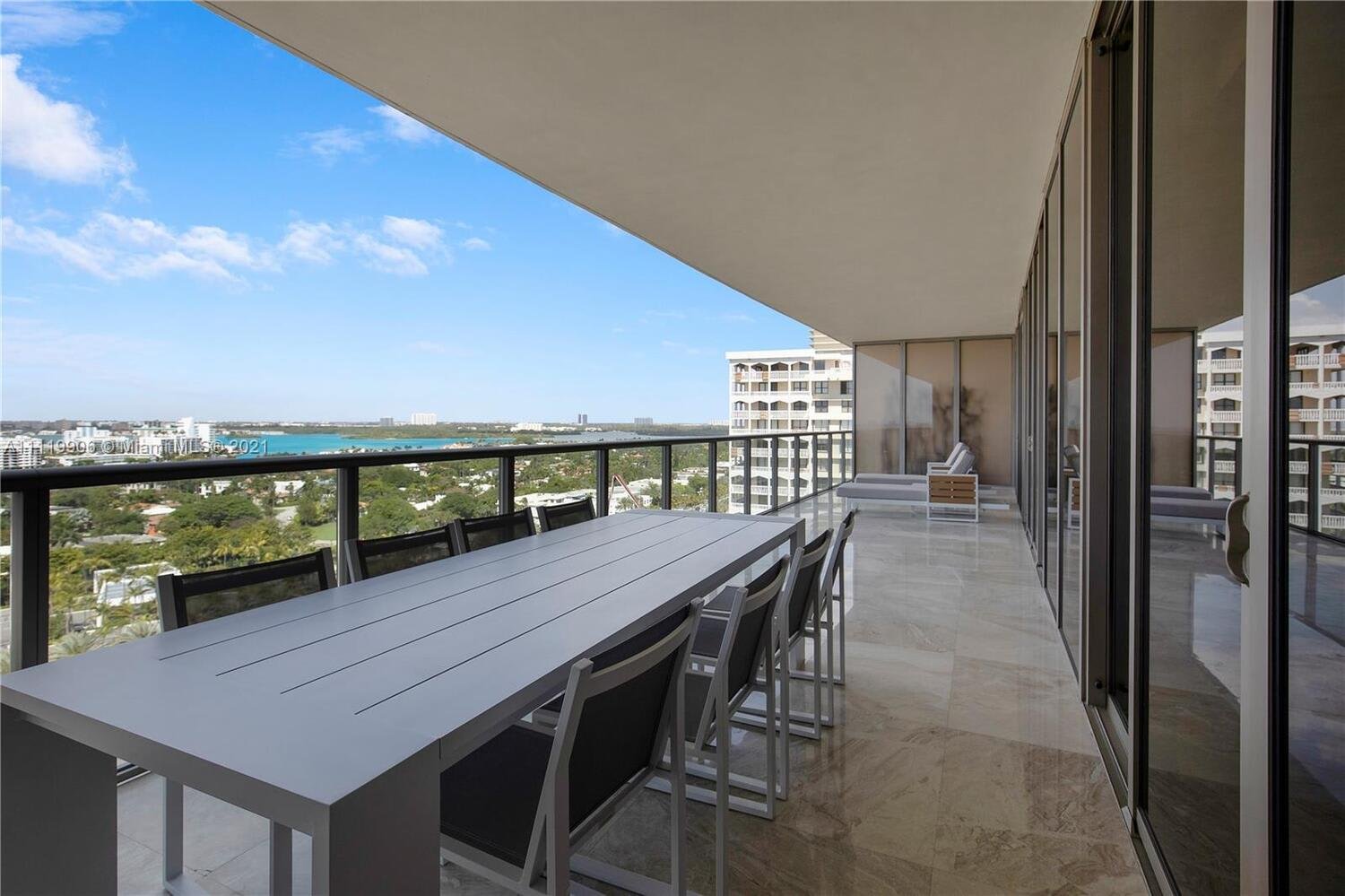 9705 Collins Ave, #1403N