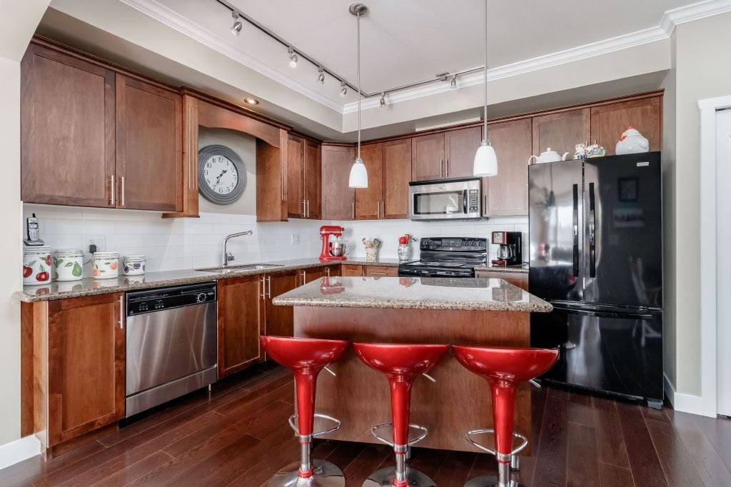 303-2627 Shaughnessy St