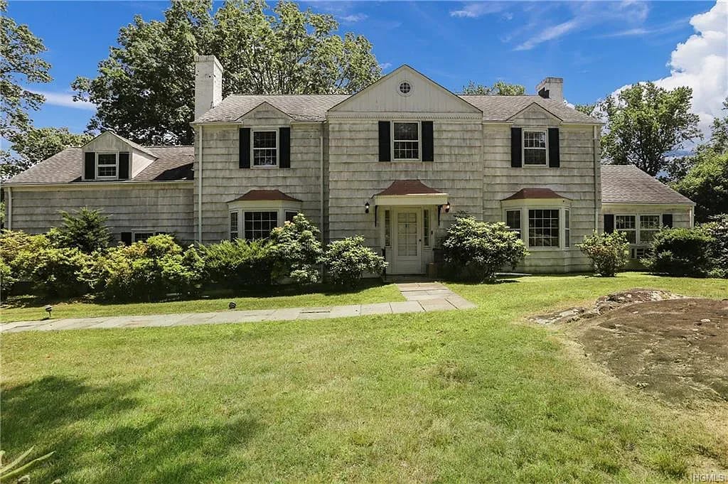38 ROCK LN