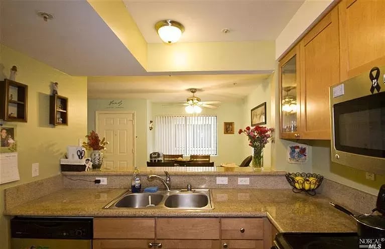 205 Enterprise Dr