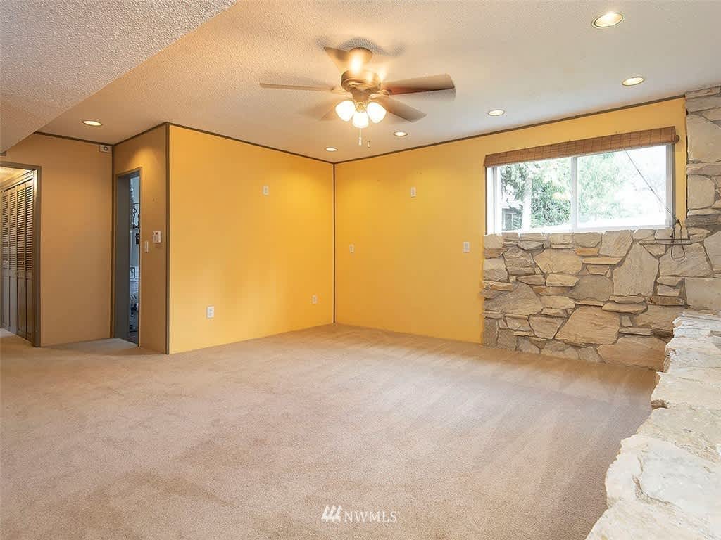 14401 43rd Ave W