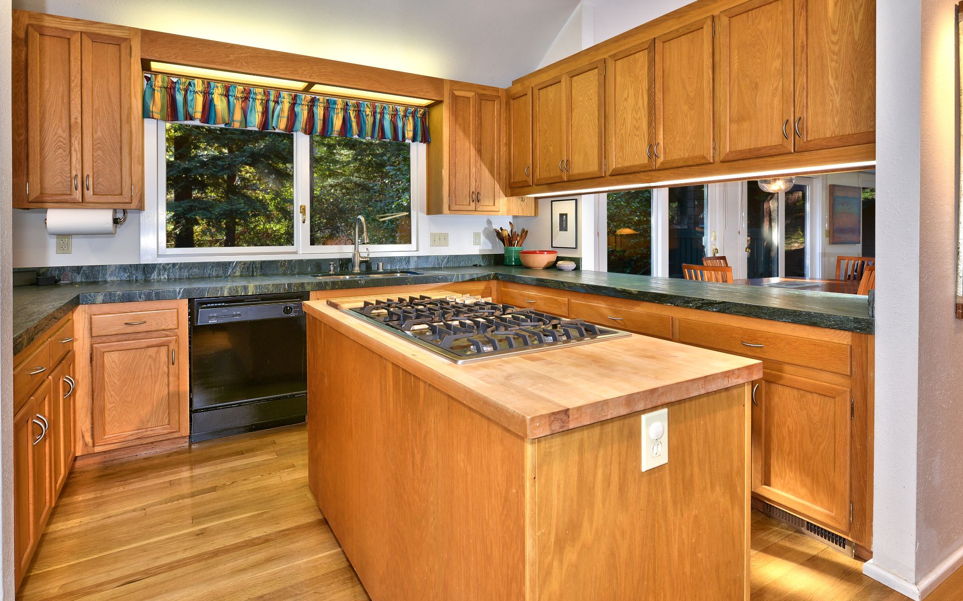 1030 Los Olivos Rd