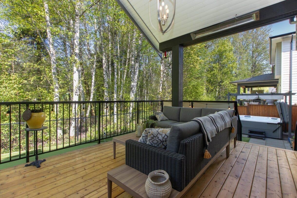 39253 Falcon Cres