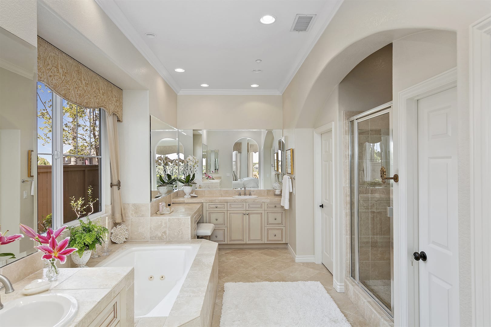 1435 Ravean Court