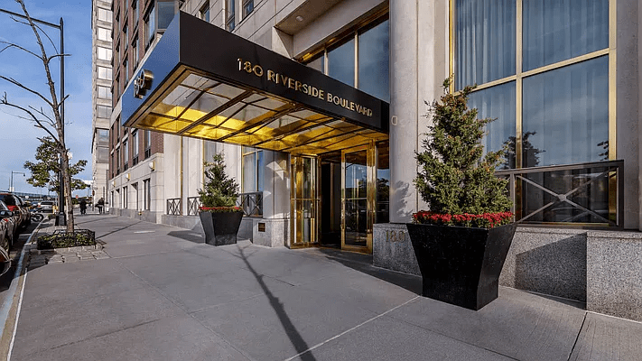 180 Riverside Blvd PH2E