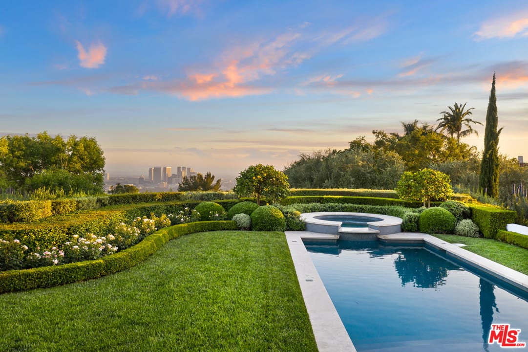 9371 Beverlycrest Drive