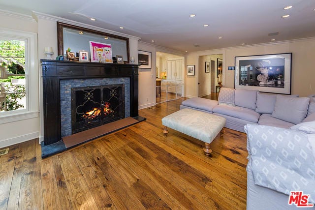 137 N Woodburn Dr