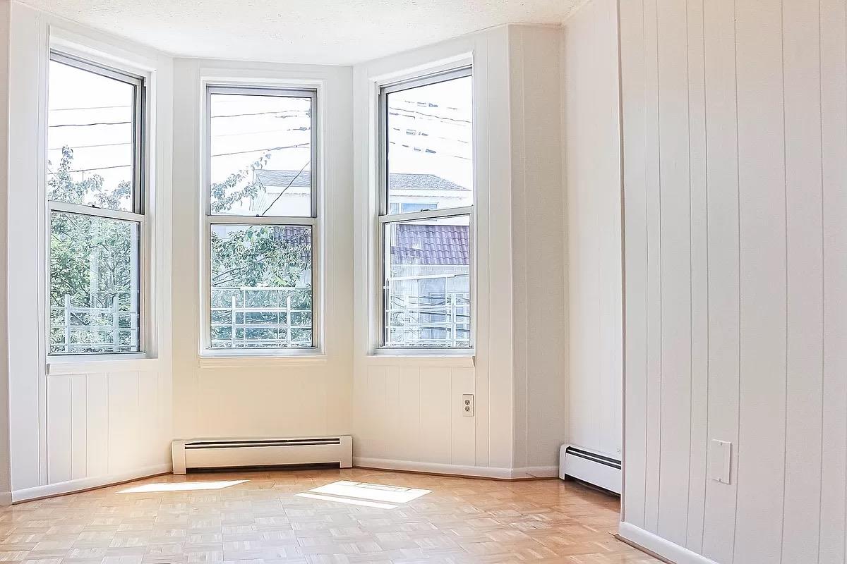 41 Hausman Street, Apt 2
