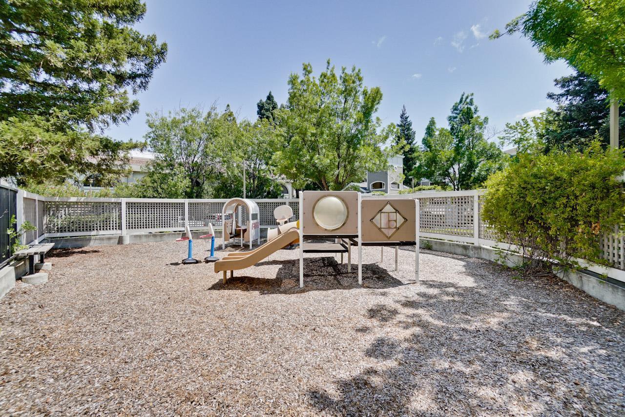 250 Santa Fe Terrace #205