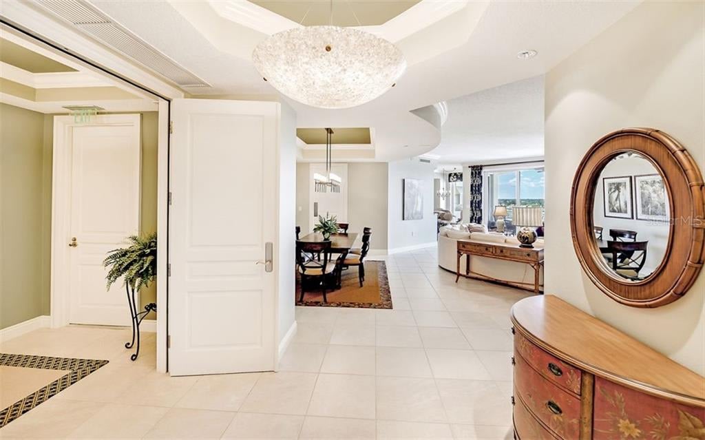 2050 Benjamin Franklin Drive Unit: B903