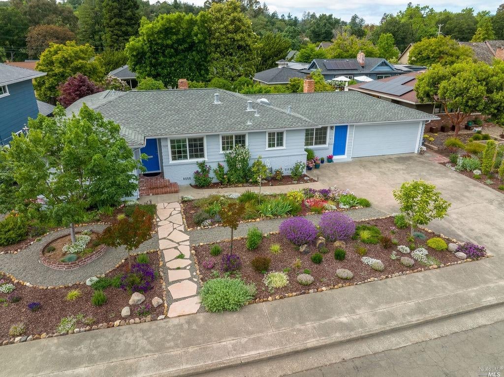 3139 Hartley Dr