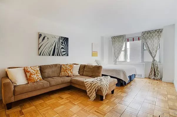 301 East 22nd Street #9B