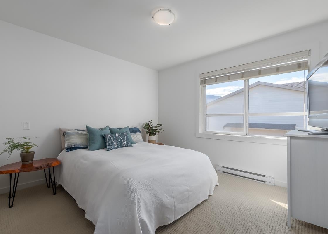2-1188 Wilson Cres