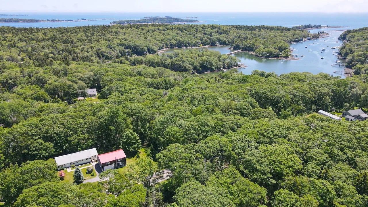 New Listing! 622 Ocean Point Road, Boothbay, Maine – $689,000