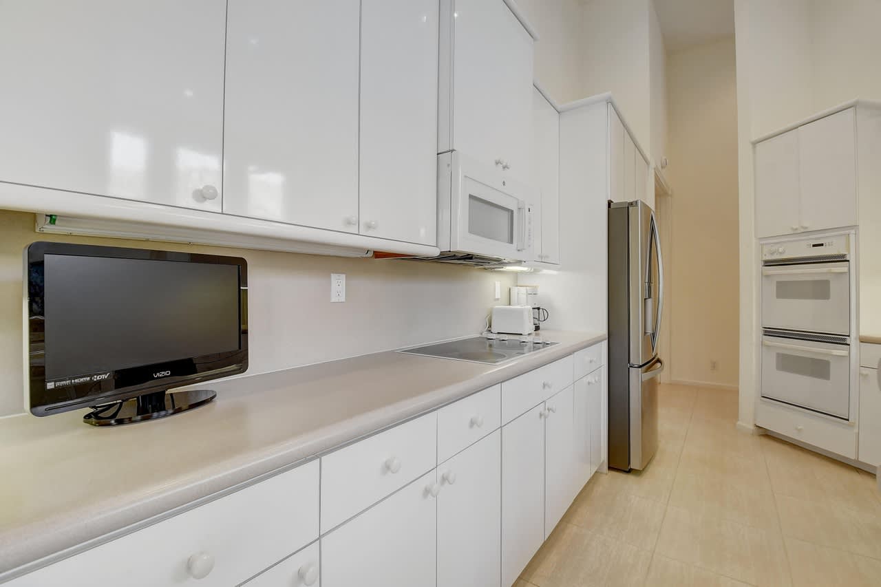 3410 NW 51st Pl